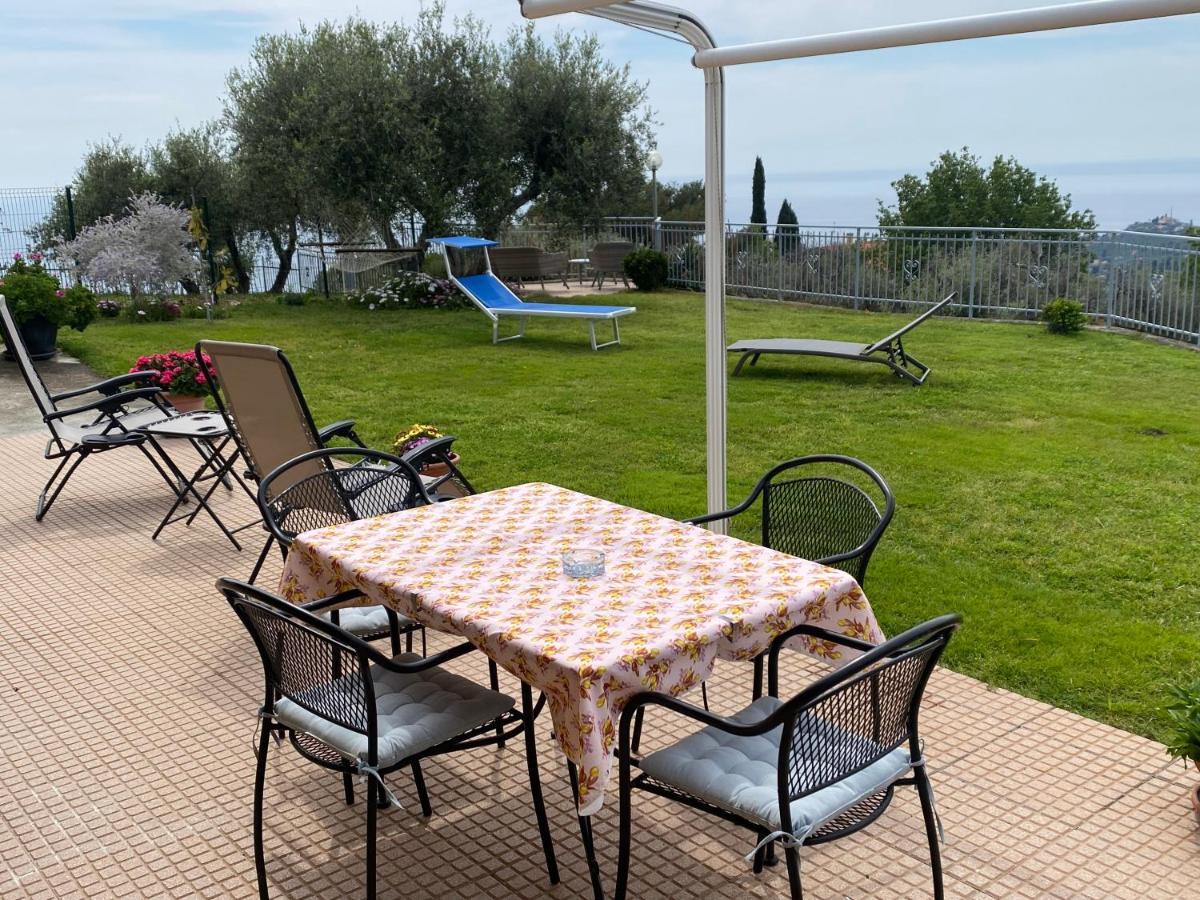 Casa Vista Mare - Superb Garden And Parking Included Villa Imperia Exterior photo
